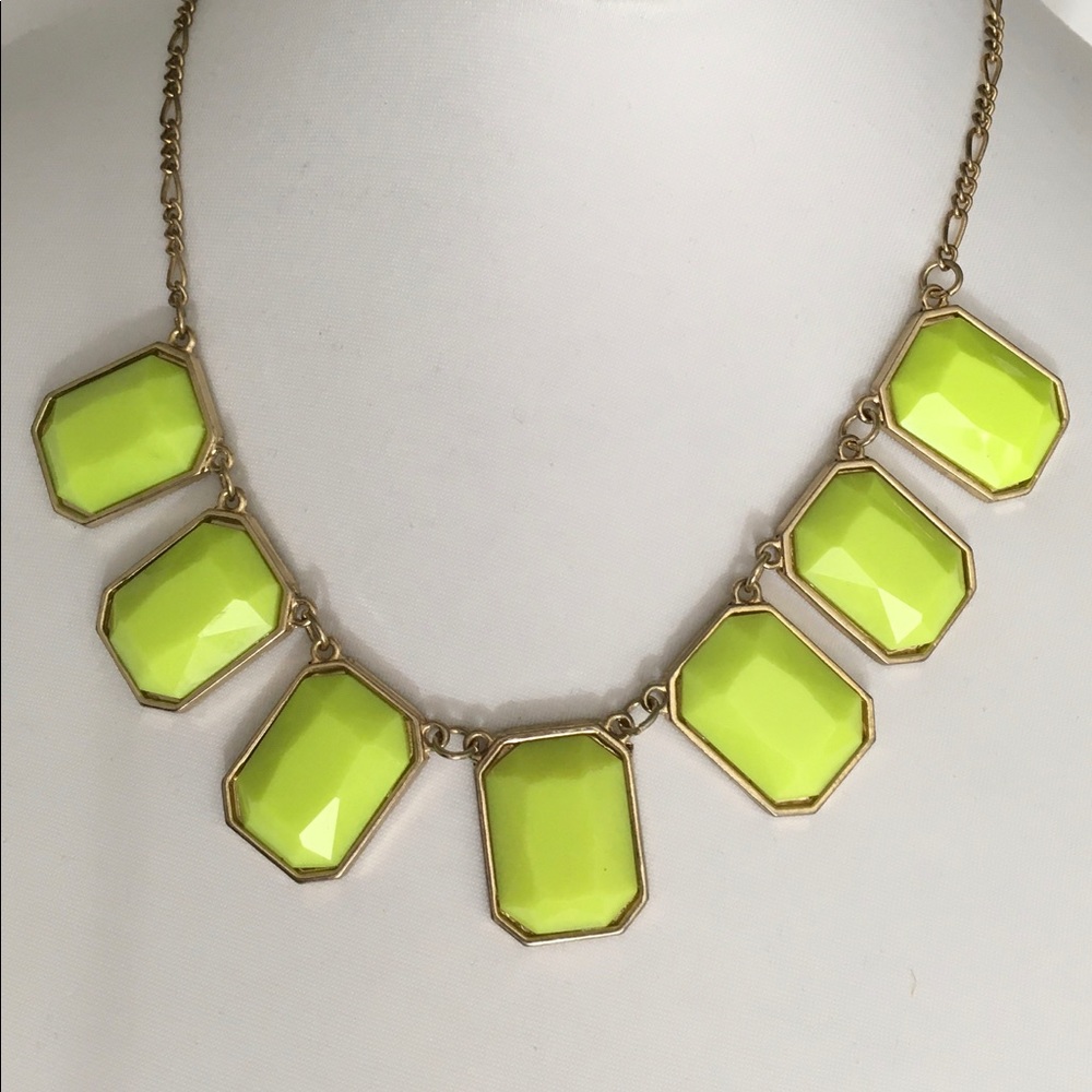 Yellow tone necklace